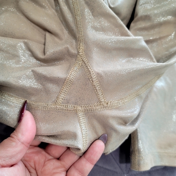 Beyond Yoga softshine leggings size small - Picture 16 of 17